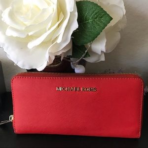 Michael Kors Wallet In Coral